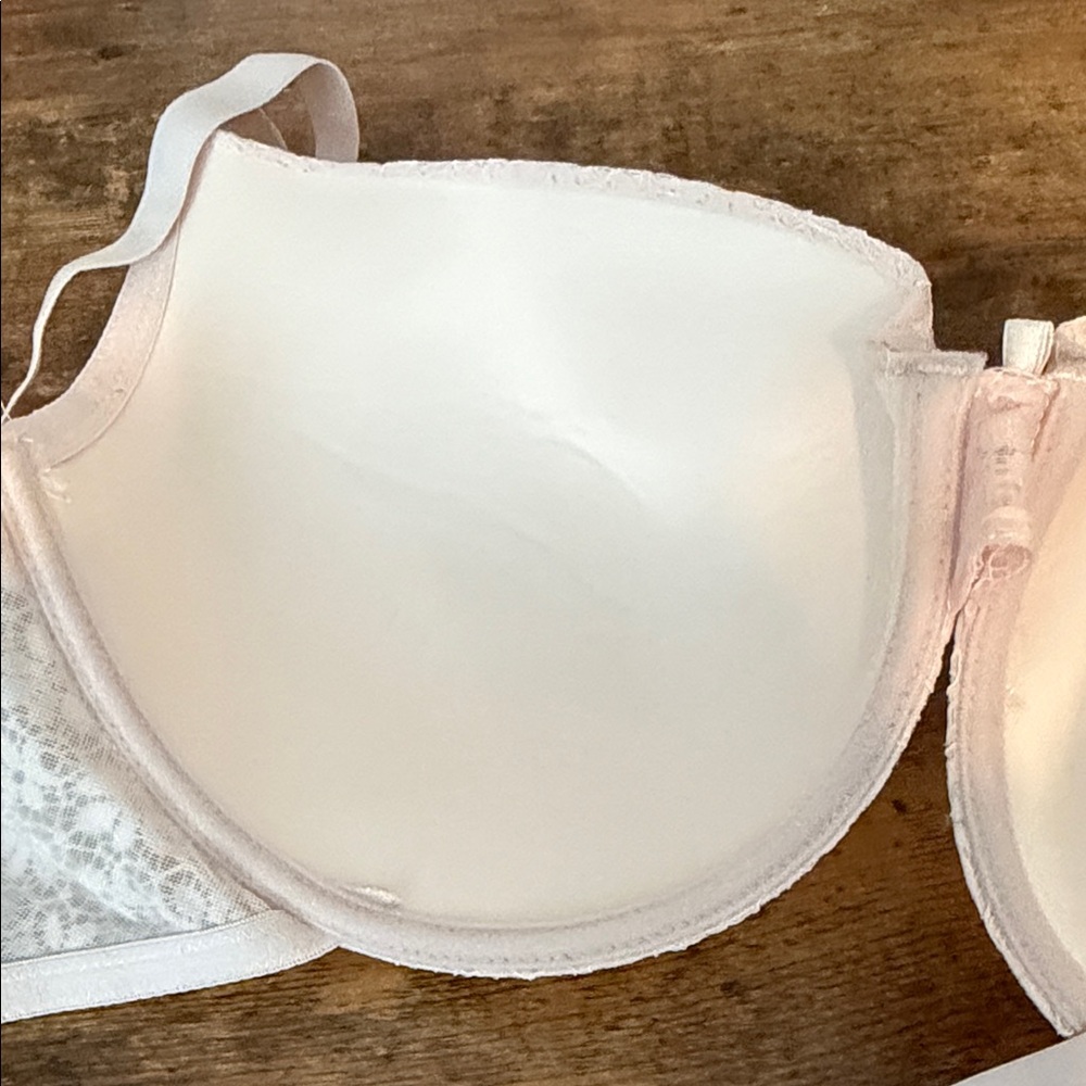 Laura Ashley Light Pink Lace T-Shirt Bra - Picture 7 of 8